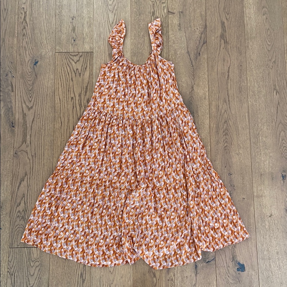 XiRENA Rumer Dress - Picture 12 of 12